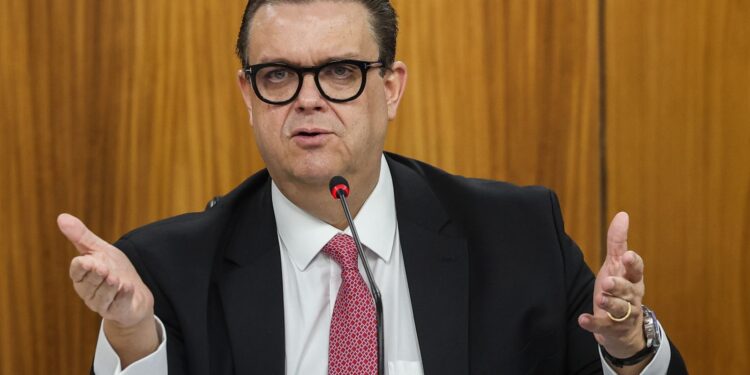 Mais de dois milhões de aposentados podem ser ressarcidos pelo INSS