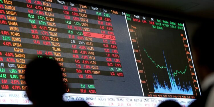 Índice da bolsa de valores atinge novo patamar histórico acima de 141 mil pontos