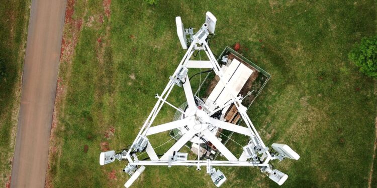 Brasil atinge 100% do objetivo de implantação da rede 5G após três anos de sua tecnologia.