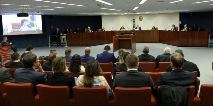 STF ouve crianças acusadas de envolvimento em trama golpista