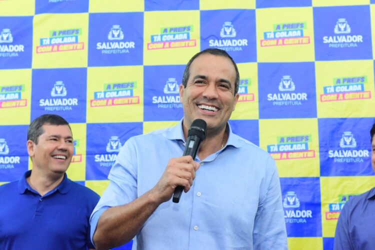 Prefeitura chega à marca de 80 campos com grama sintética inaugurados em Salvador
