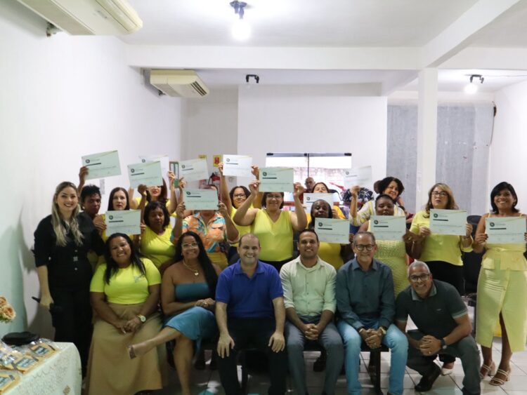 Randerson Leal apoia ação que une fé e qualificação no bairro do Doron