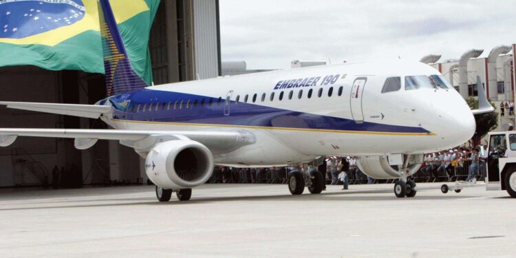 Isenções de tarifas de Trump afetam aviação, mineração e laranja