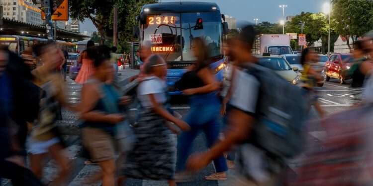 Revisão do IBGE deve impactar dados históricos de desemprego