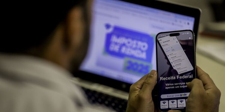 Terceiro lote de restituição do IR 2025 é liberado nesta quinta-feira