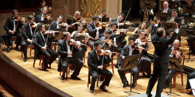 A 55ª edição do Festival de Inverno de Campos do Jordão, um dos principais eventos de música clássica na América Latina, inicia neste sábado (5) e se estenderá até 3 de agosto.