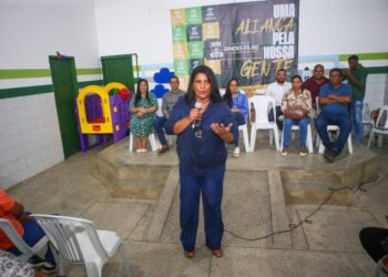 Simões Filho: Primeira-dama Marileide participa de escuta do PPA e reforça vínculo com a população