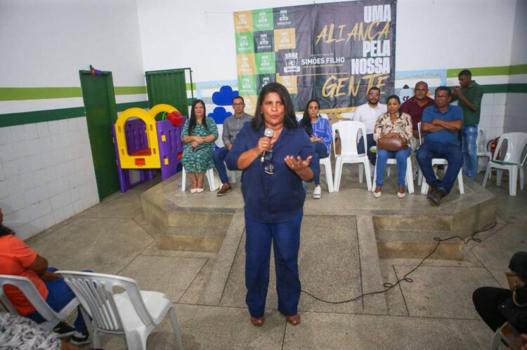 Simões Filho: Primeira-dama Marileide participa de escuta do PPA e reforça vínculo com a população