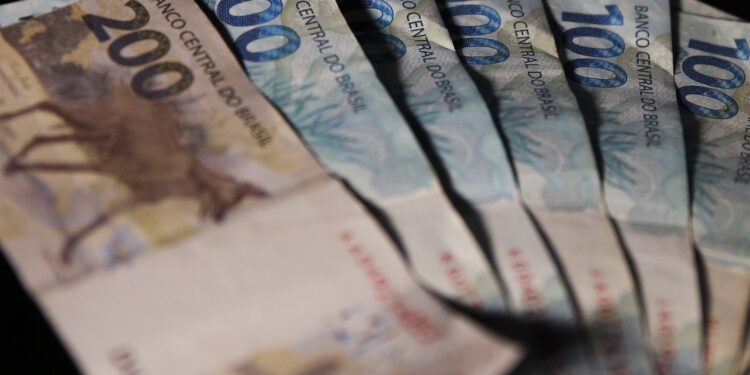 Juros altos geram críticas no setor produtivo