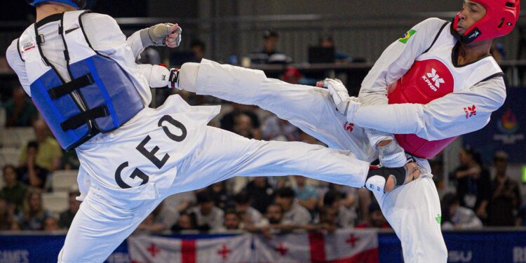 Brasil conquista prata e alcança quarto pódio no Mundial Universitário de Taekwondo