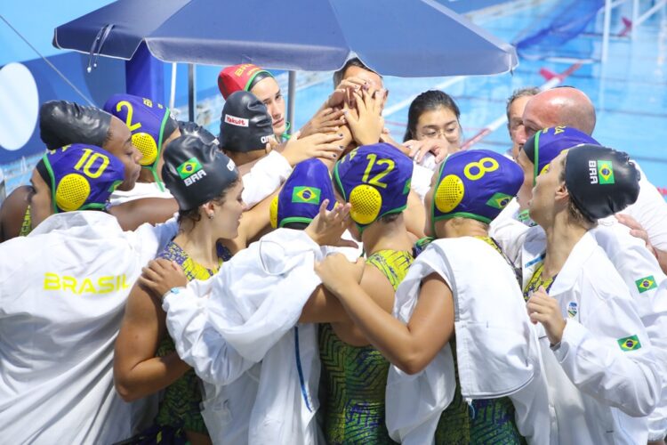 Brasil atropela México por 28 a 3 na Arena Aquática e avança aos playoffs do Mundial Sub-20 Feminino de Polo Aquático