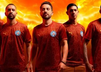 Terceira camisa do Bahia com tema sertanejo vira alvo de críticas: “Brega”, “preguiçosa” e “pior da história”