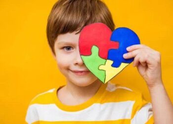 Diagnóstico Precoce do Autismo no SUS: PL de Leo Prates Propõe Rastreamento Ocular para Crianças