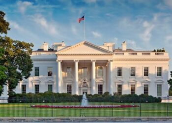 Casa Branca recebe Trump, Zelensky e líderes da União Europeia em reunião decisiva sobre guerra na Ucrânia