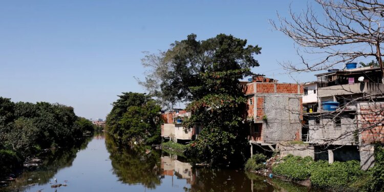 Investimento privado em saneamento dispara no Brasil