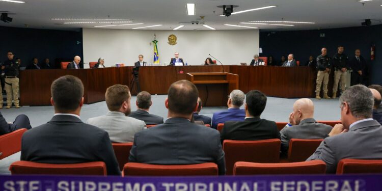 STF condena Bolsonaro em dois votos: entenda os detalhes