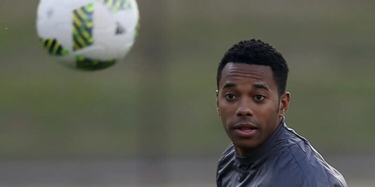 STJ confirma prisão de Robinho no Brasil