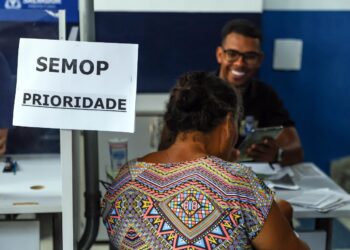 Cadastro de ambulantes para festas populares vai até 16 de outubro; Semop orienta que trabalhadores evitem filas
