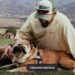 Lewis Hamilton anuncia morte de seu cachorro Roscoe após decisão por eutanásia