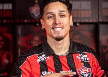 Esporte: Vitória apresenta Kike Saverio e reforça elenco para o Campeonato Brasileiro
