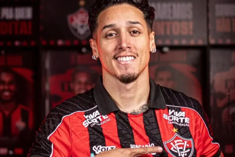 Esporte: Vitória apresenta Kike Saverio e reforça elenco para o Campeonato Brasileiro