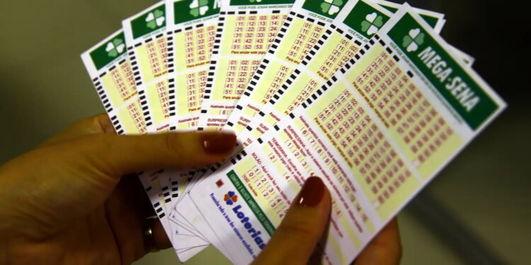 Mega-Sena acumula e prêmio chega a R$ 40 milhões