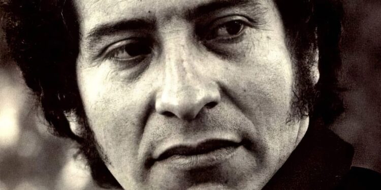 Homenagem a Víctor Jara reúne fãs em São Paulo
