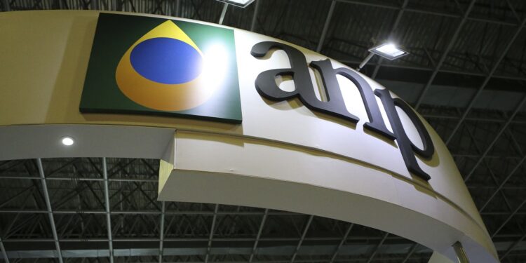 Refit opera com restrições após aval da ANP