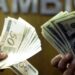 Dólar despenca após diálogo entre Lula e Trump