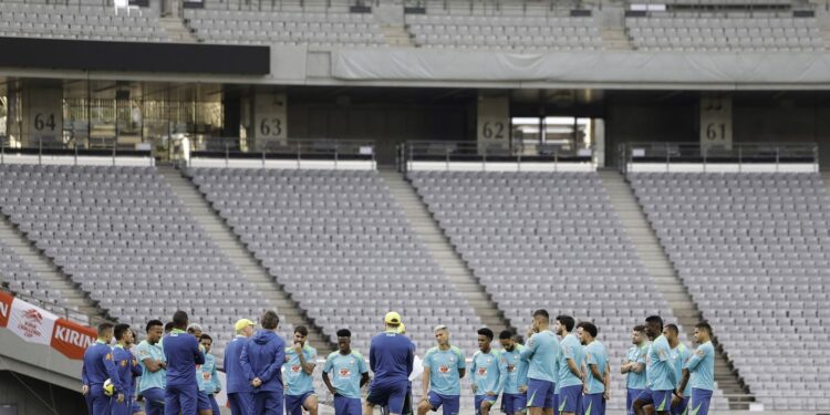 Ancelotti abre espaço para novas experiências na seleção brasileira