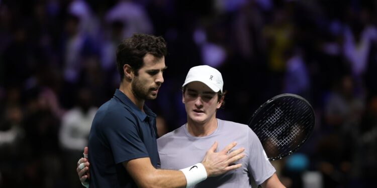 Fonseca eliminado no Masters 1000 de Paris