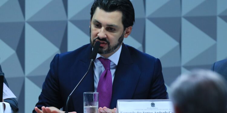Empresário se recusa a depor para CPMI do INSS.