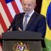 Lula critica falta de lideranças globais na Malásia