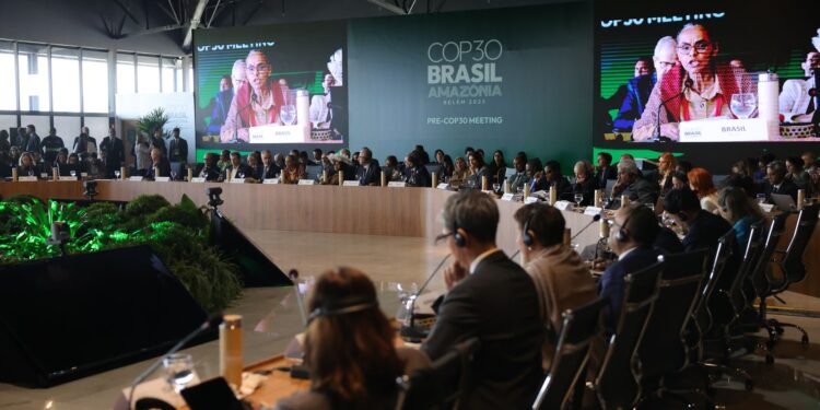 Brasil cobra financiamento urgente para ações climáticas