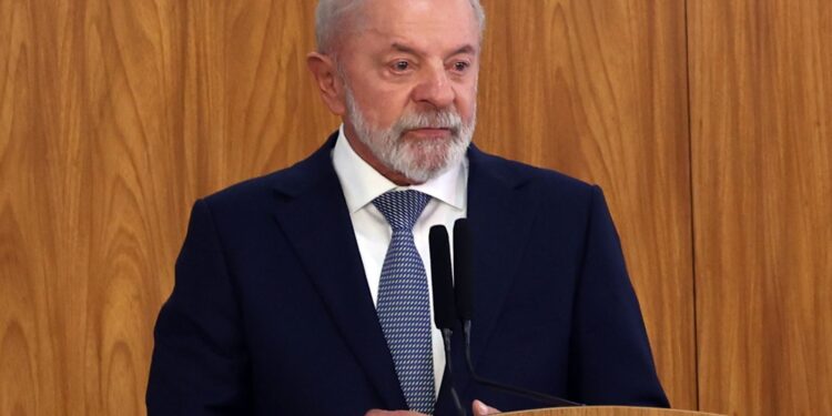 Lula considera prisão de Bolsonaro “lição de democracia”