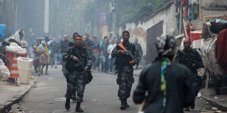 Governo sob fogo: Especialistas questionam estratégias de governadores contra o crime