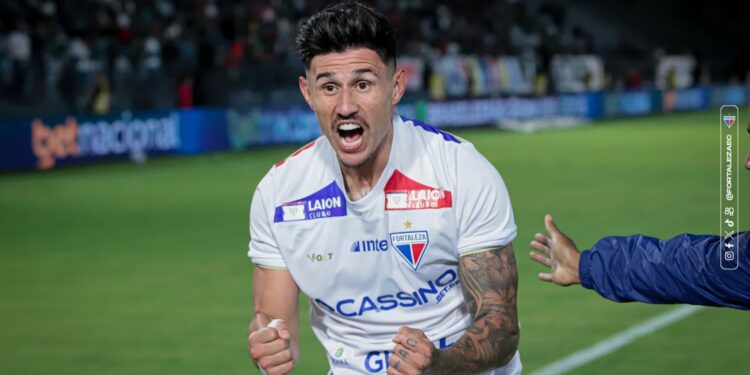 Fortaleza vence Bragantino e se afasta da zona de rebaixamento