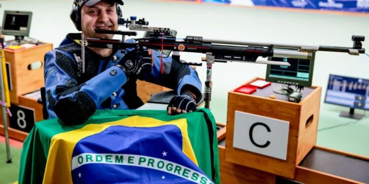 Galgani conquista bronze em etapa da Copa do Mundo de tiro esportivo