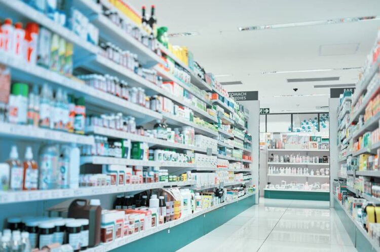 MP-BA pede interdição de empresa após identificar irregularidades em implantes hormonais