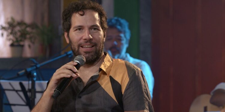 Paulinho da Viola é homenageado em especial da TV Brasil