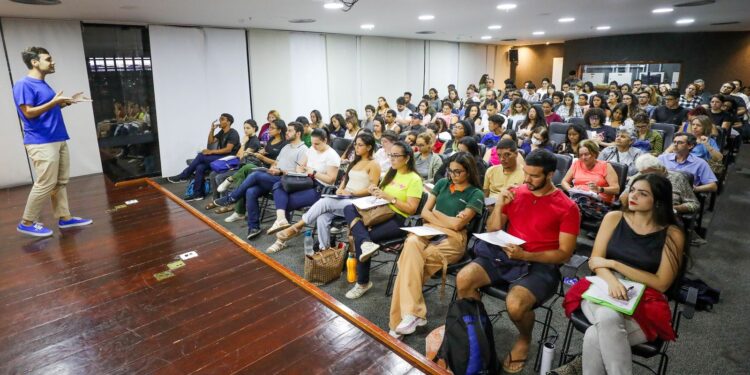 Câmara abre concurso público com inscrições em janeiro
