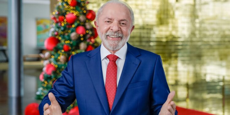Lula celebra avanços e projeta desafios com otimismo
