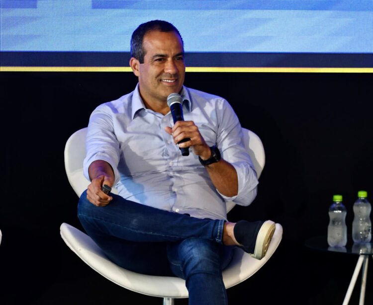 Bruno Reis anuncia transporte gratuito e refeições no Restaurante Popular para ambulantes no Virada Salvador