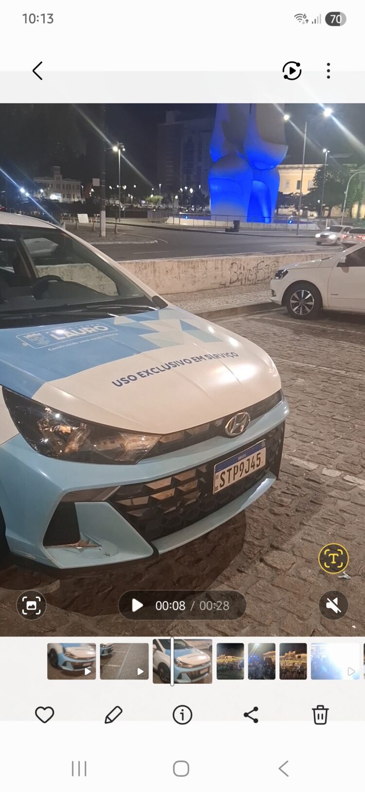 Veículo da Prefeitura de Lauro de Freitas é flagrado em área turística de Salvador durante evento de Natal