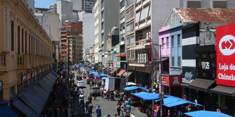 Reajuste do salário mínimo impulsionará economia com R$ 81,7 bilhões, aponta Dieese