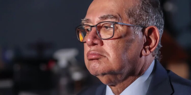 Gilmar define: Impeachment de ministro do STF depende do PGR