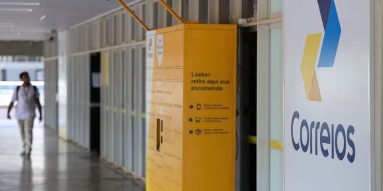 Greve nos Correios: TST rejeita abusividade e permite descontos em salários.