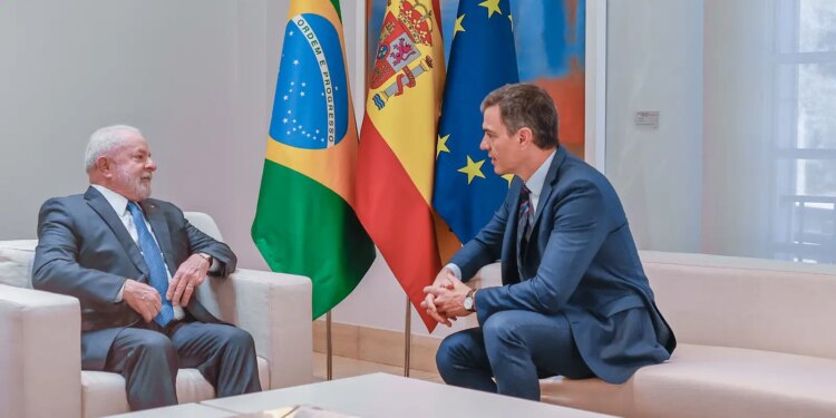 Lula celebra apoio de Sánchez a acordo com a União Europeia