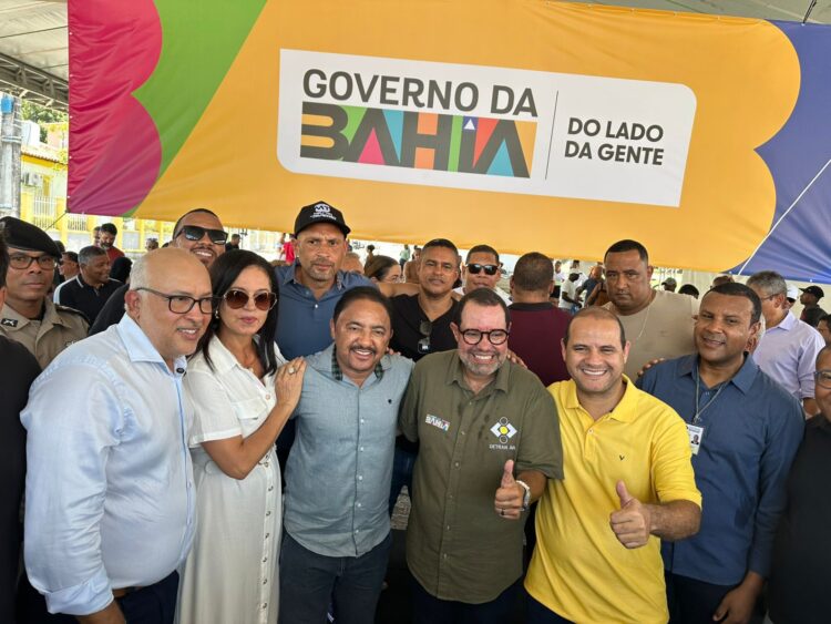 Randerson Leal acompanha inauguração da nova unidade do DETRAN em Itaparica ao lado do deputado Roberto Carlos