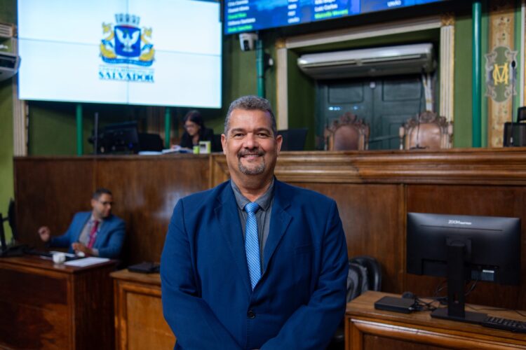 CÂMARA APROVA PROJETO DE GORDINHO DA FAVELA QUE GARANTE URBANIZAÇÃO COM PARTICIPAÇÃO DAS COMUNIDADES